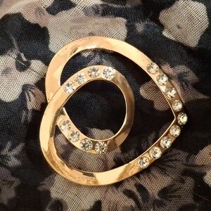 NWOT TShirt Tie,Scarf Buckle Gold Tone